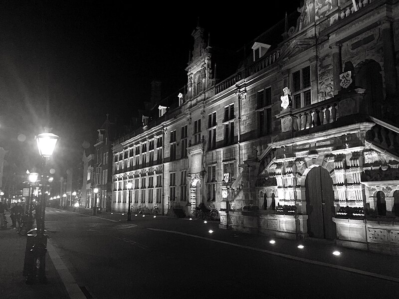 File:Leiden city hall (Netherlands 2016) (30876509063).jpg