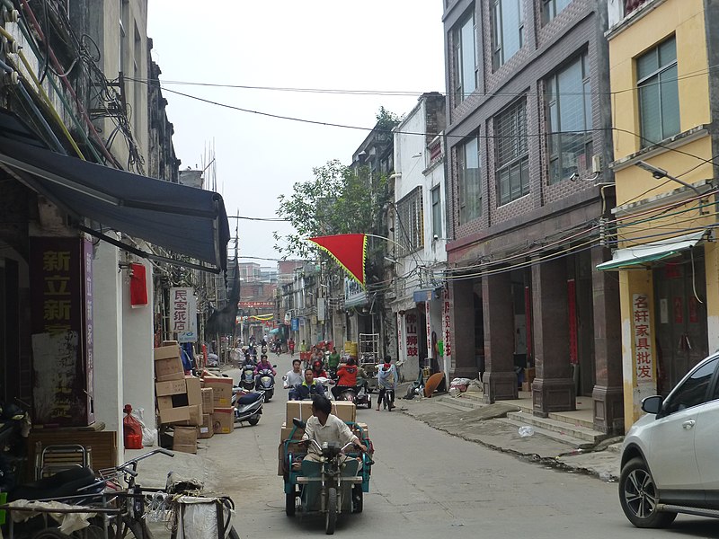 File:Leizhou - old city - P1590066.jpg