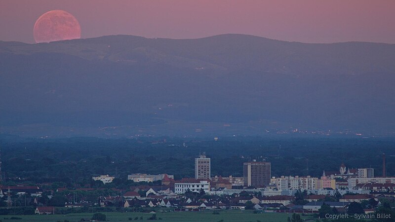 File:Levé de lune.jpg