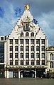 * Nomination The facade of the headquarters of La Voix du Nord, Place du Général de Gaulle, in Lille, France --Velvet 06:36, 6 June 2022 (UTC) * Promotion Good quality --Michielverbeek 07:13, 6 June 2022 (UTC)
