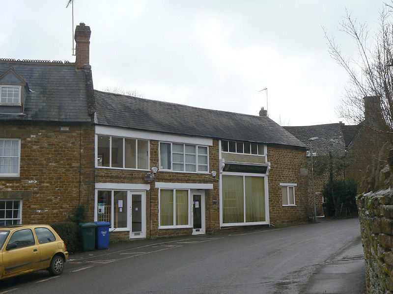 File:Lion House Dental Practice - geograph.org.uk - 1733435.jpg