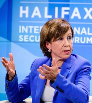 Fortune Salaire Mensuel de Lyse Doucet Combien gagne t il d argent ? 1 000,00 euros mensuels