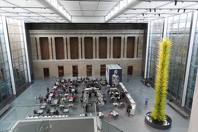 The Shapiro Courtyard, which houses Dale Chihuly's Lime Green Icicle Tower (right), is used to host large banquets and other events.