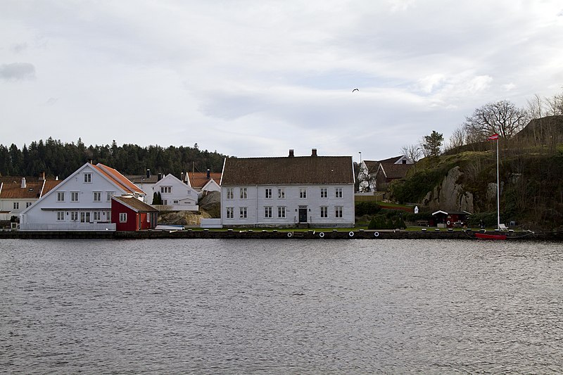 File:Malmøy, Mandal, Vest-Agder, Norway - panoramio (1).jpg
