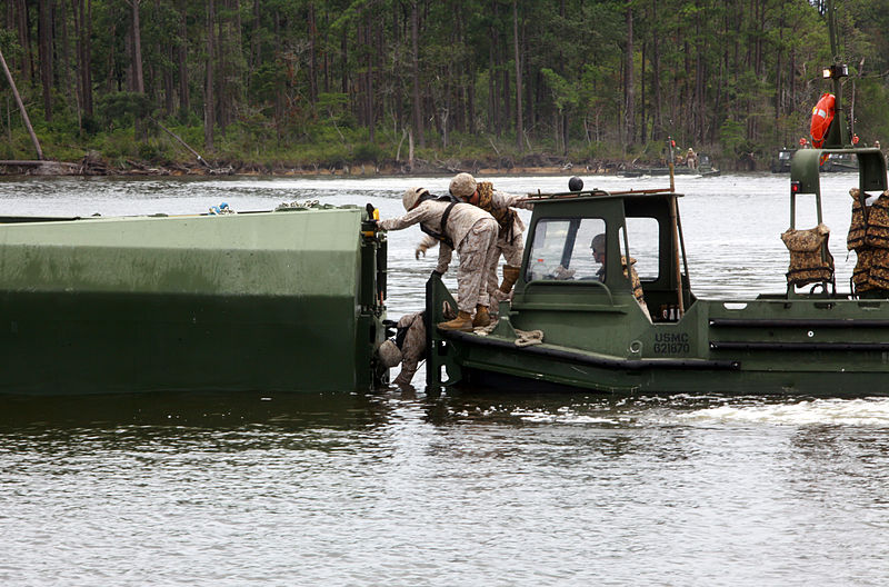 File:Marines take to the water for once-in-a-decade training 120808-M-PT151-252.jpg