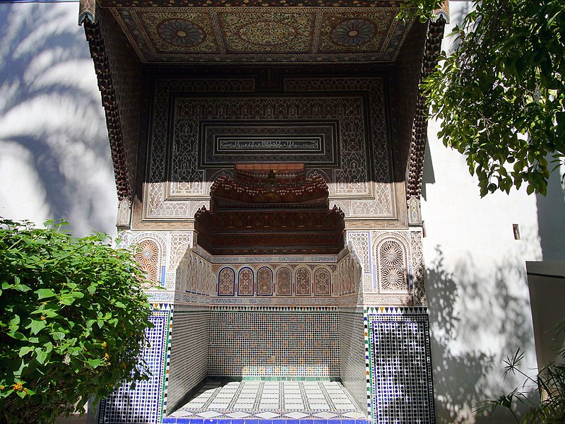 File:Marrakech - Bahia Oudoor Qibla (49406699453).jpg