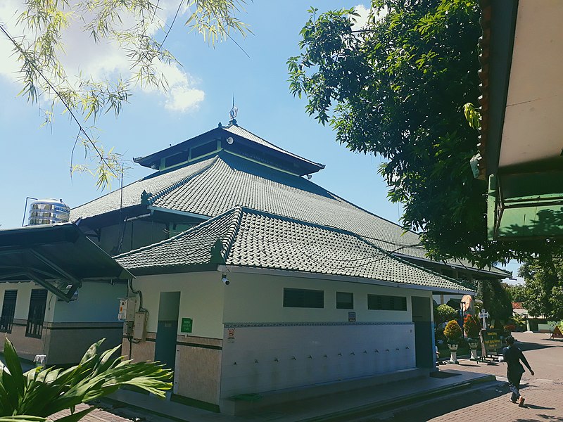 File:Masjid Agung Sudirman, Denpasar.jpg