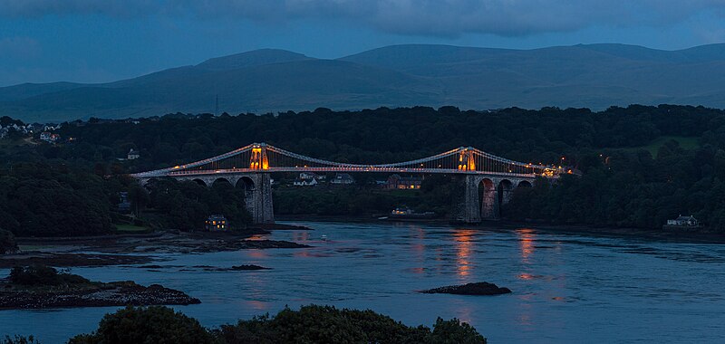 File:Menai Suspension Bridge Gwynedd 2019 Night.jpg