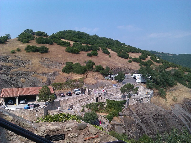 File:Meteora - panoramio (8).jpg