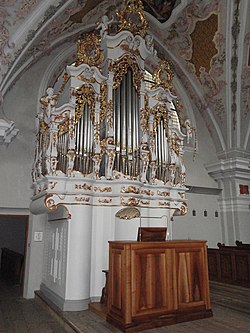 Metzler-Orgel Neustift Empore Epistelseite.jpg