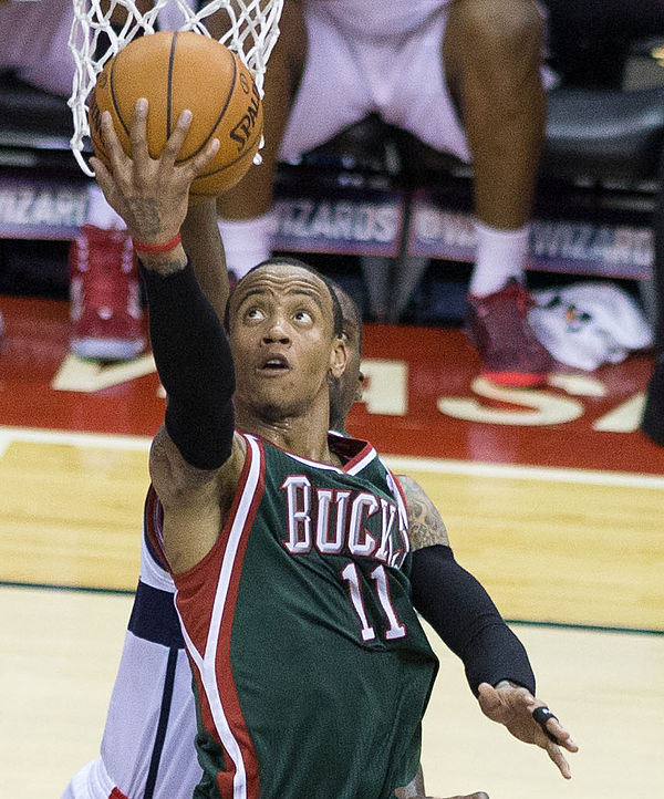 Ellis with the Bucks in March 2013