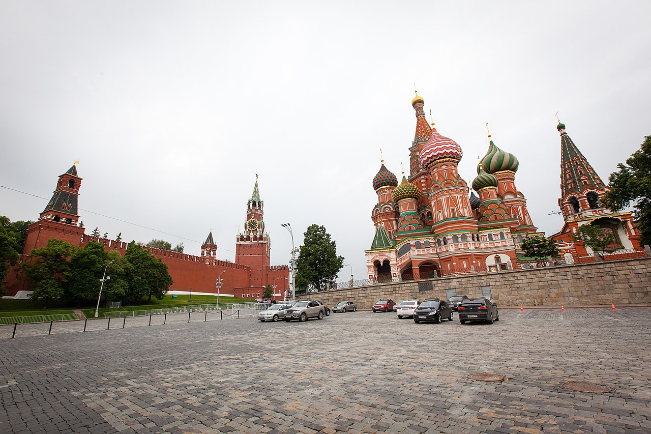 Кремль 6. Кремль со всех сторон. Часть Кремля Москвы.