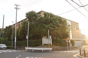 南山中学校 高等学校 Wikipedia