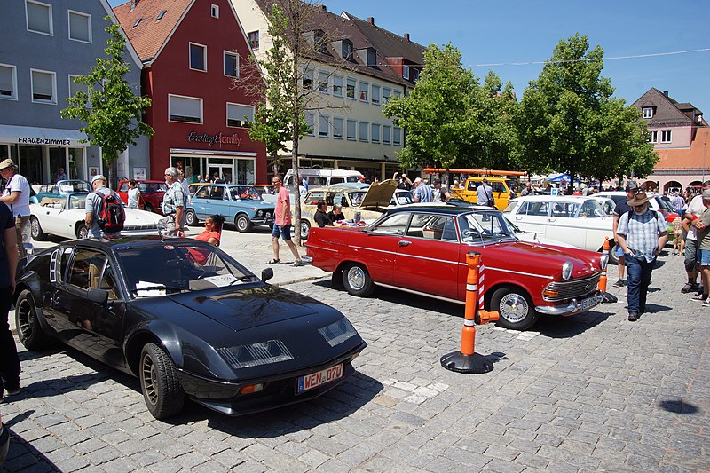 File:Neumarkt in der Oberpfalz 2019 - Oldtimertreffen 174.jpg