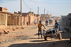 Niger, Arlit (18), street scene.jpg