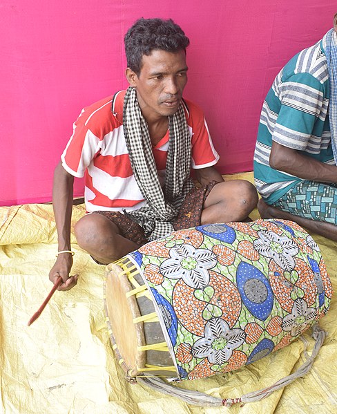 File:Odia Dholak Baja.jpg