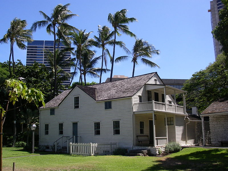 File:One of three houses (the easternmost) in the mission houses museum, Honolulu.jpg