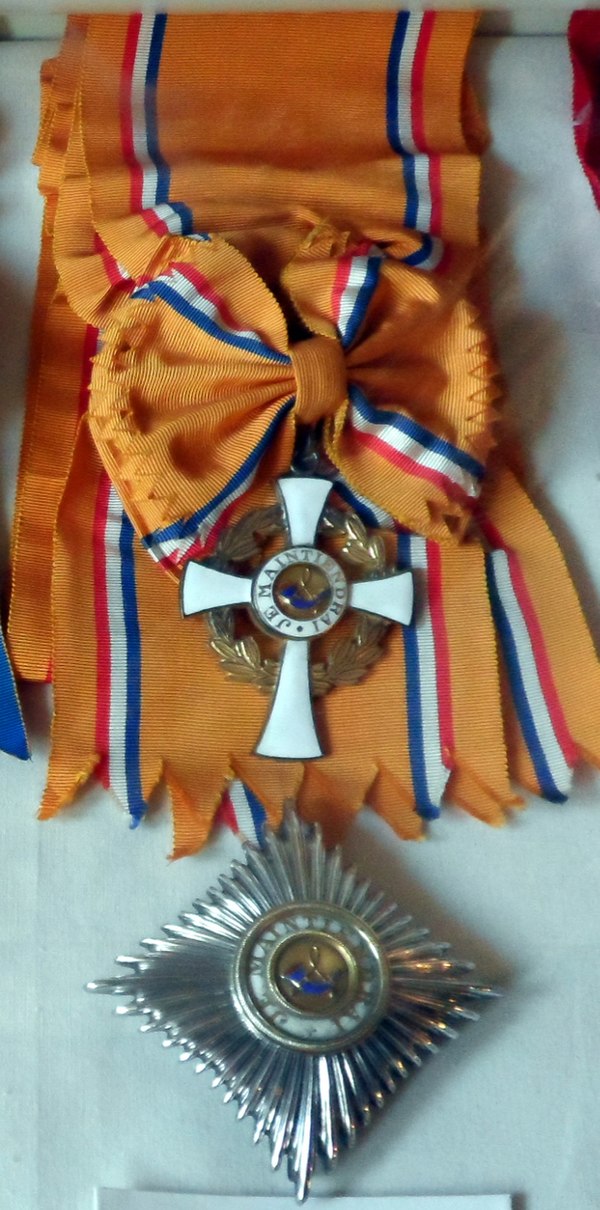 Sash with badge and star of the grade Grand Cross