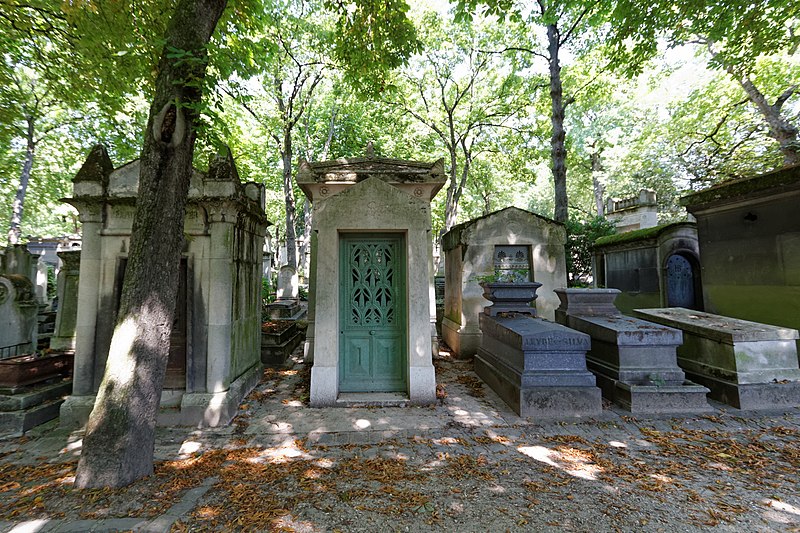 File:Père-Lachaise - Division 7 - Rothschild 01.jpg