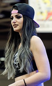 Paige (luptător) la WrestleMania 32 Axxess.jpg