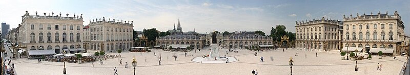 File:Panorama place stanislas nancy 2005-06-15.jpg