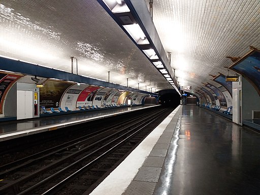 Paris 2e - Station de mtro Richelieu-Drouot, quais de la ligne 8