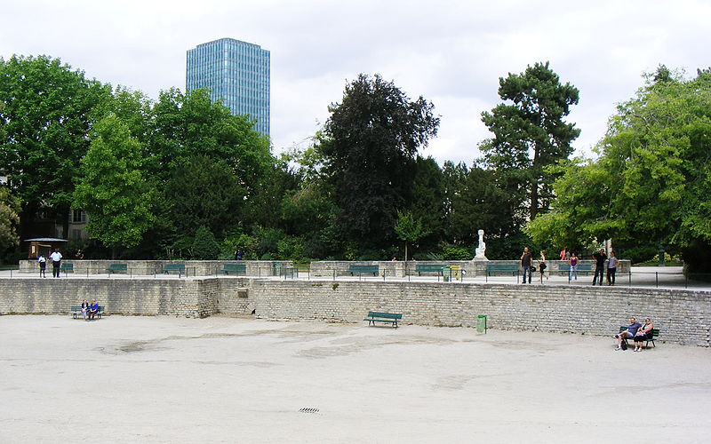 File:Paris Arenes 859.jpg