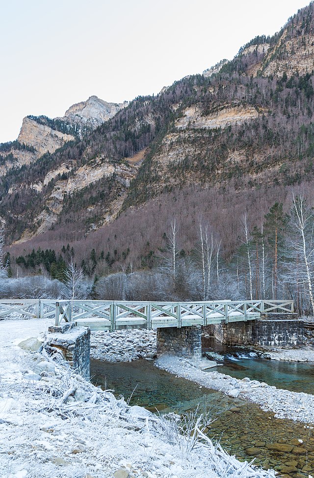 File:Parque_nacional_de_Ordesa_y_Monte_Perdido,_Huesca,_España,_2015-01-07,_DD_03.JPG