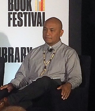 <span class="mw-page-title-main">Patrick Rosal</span> Filipino American poet and essayist