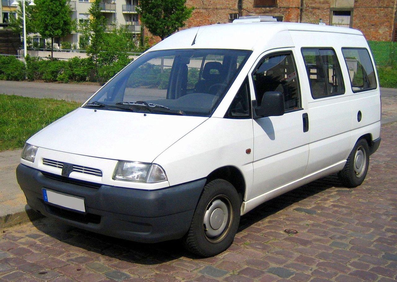 File:Peugeot Expert white front.jpg - Wikimedia Commons