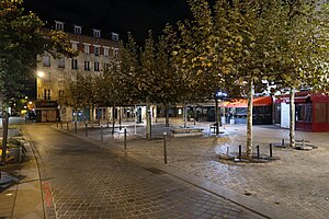 Place du Général-Leclerc (Suresnes)
