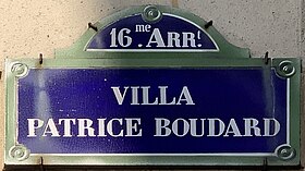 Voir la plaque.