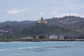 De kust van de haven van Bakauheni[id] in de provincie Lampung op het eiland Sumatra