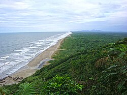 Praia da Jureia, com 19 Km de extensão