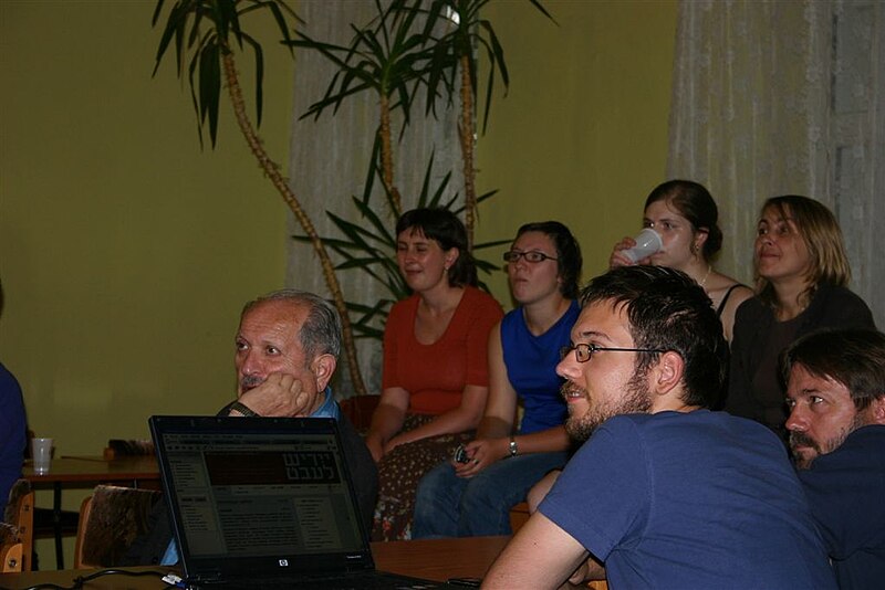 File:Presentation on International Yiddish Seminary in Śródborów 2007 02.jpg