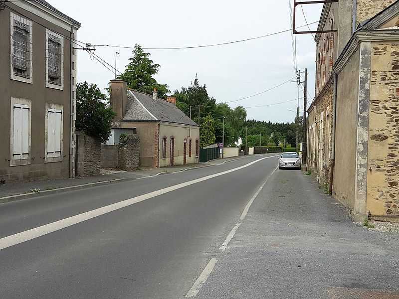 File:Roche d'Iré.jpg