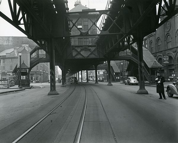 Rowes Wharf station on the Atlantic Avenue Elevated in 1942 – four years after closure – just before being demolished