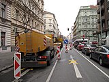 Čeština: Rekonstrukce v ulici Rumunská v Praze v roce 2016. Česká republika.