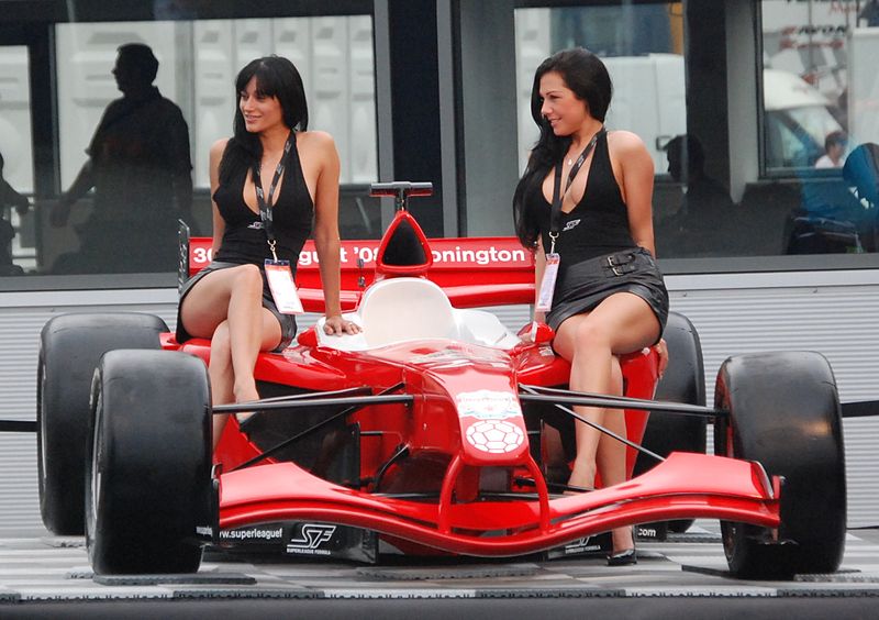 File:SF Donington Liverpool girls.jpg