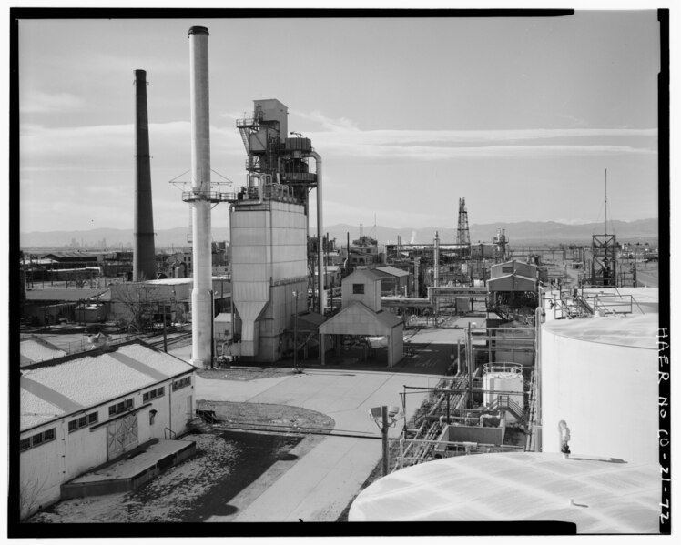 File:SOUTH PLANT SHELL OIL COMPANY COMPLEX, FROM CHEMICAL STORAGE TANK. VIEW TO WEST. - Rocky Mountain Arsenal, Bounded by Ninety-sixth Avenue and Fifty-sixth Avenue, Buckley Road, HAER COLO,1-COMCI,1-72.tif