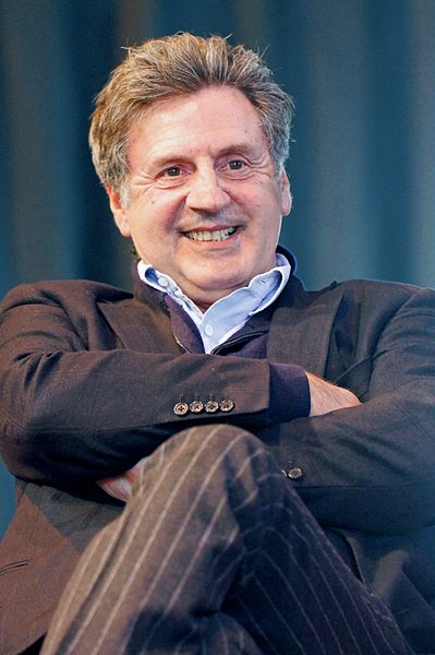 File:Salon du livre de Paris 2011 - Daniel Auteuil - 004.jpg