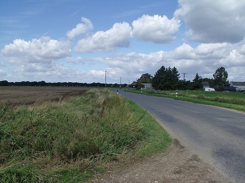 File:Sandy Bank (Road) - geograph.org.uk - 2580527.jpg