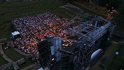 A Sanxay Lírai esték című cikk szemléltető képe