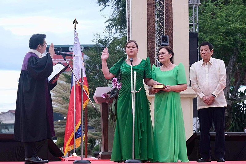 File:Sara Duterte oath taking 6.19.22 (5).jpg