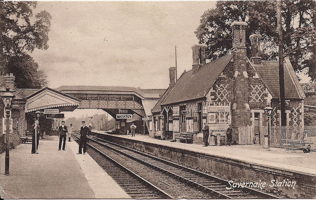 Savernake Low Level railway station