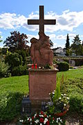 Seligenstadt Neuer-Friedhof Pieta.JPG