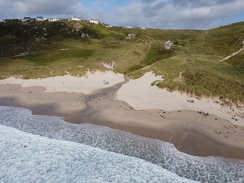 File:Sennen Beach from air3 Fossick.jpg