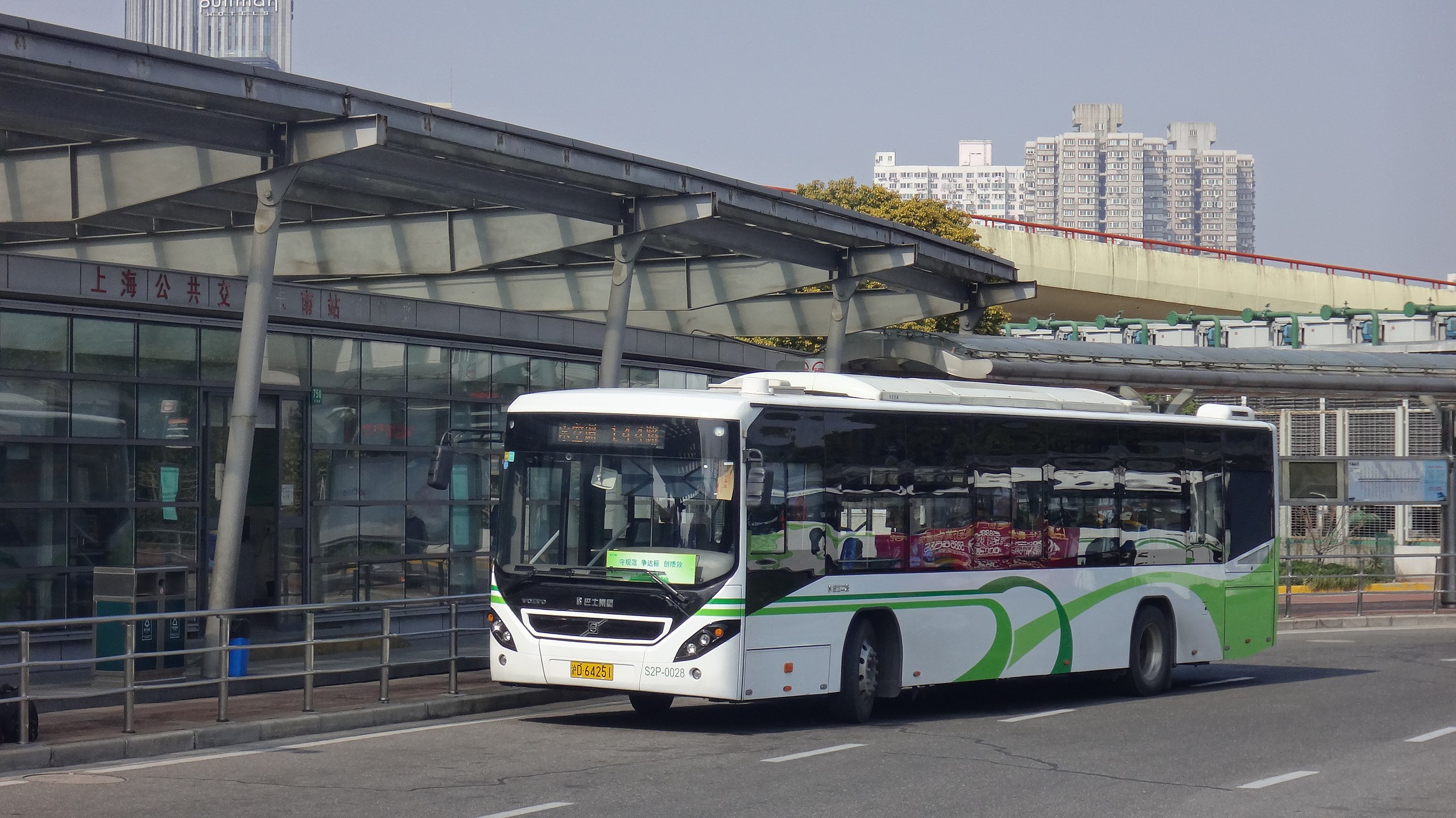 File:Shanghai Bus 144 S2P-0028 SWB6128V8LF.JPG - 维基百科 