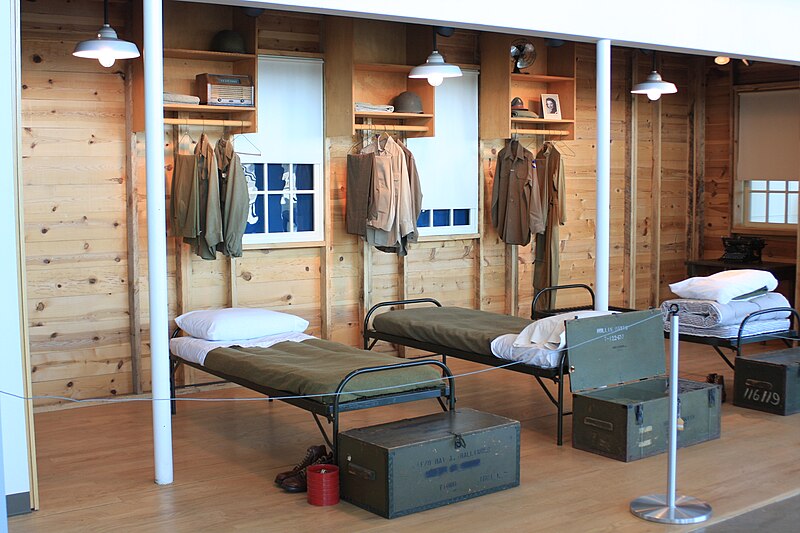 File:Silent Wings Museum Army barracks 2009.jpg