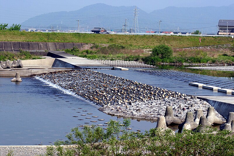 File:Sizenseki-suroopugyodou-neogawa.JPG